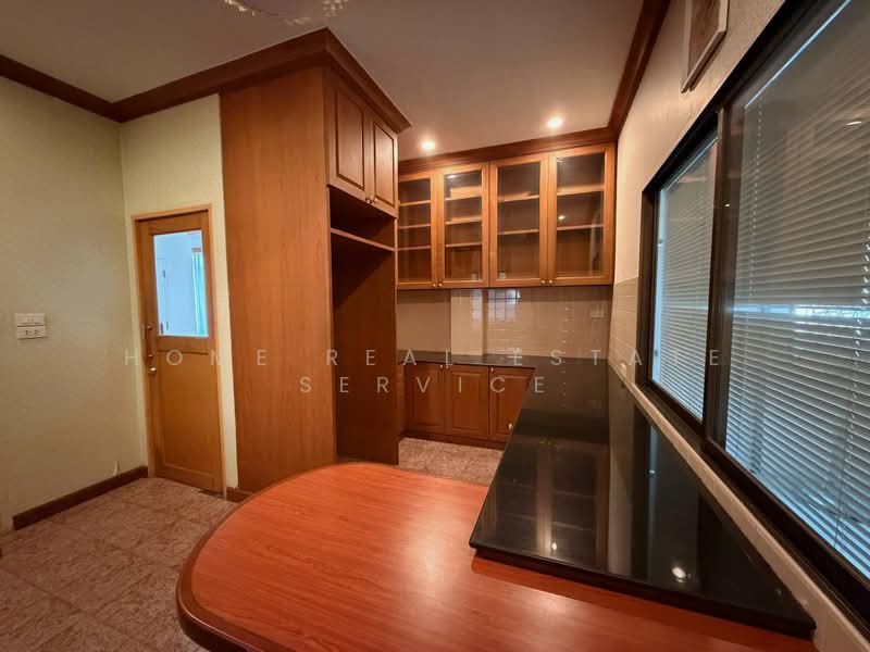Moobaan Tararom Huamark, Bangkok, Tararom Huamark Soi 1, Phlapphla, Wang Thonglang, Bangkok, 4 Bedrooms, 440 sqm, Single Detached House For Sale, by HOME Real Estate Service, 500489961 - DDproperty.com