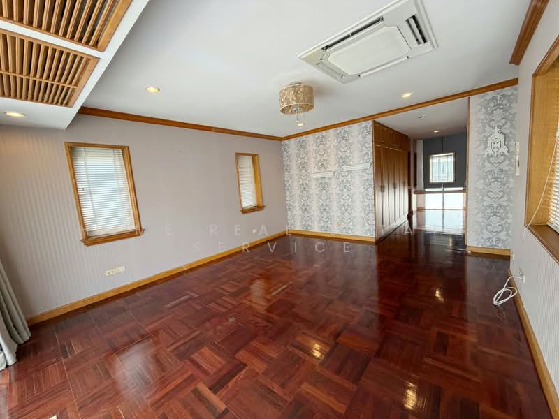 Moobaan Tararom Huamark, Bangkok, Tararom Huamark Soi 1, Phlapphla, Wang Thonglang, Bangkok, 4 Bedrooms, 440 sqm, Single Detached House For Sale, by HOME Real Estate Service, 500489961 - DDproperty.com