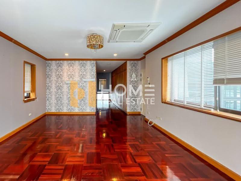 Moobaan Tararom Huamark, Bangkok, Tararom Huamark Soi 1, Phlapphla, Wang Thonglang, Bangkok, 4 Bedrooms, 440 sqm, Single Detached House For Sale, by HOME Real Estate Service, 500489961 - DDproperty.com