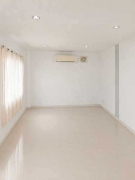 Chom Ploen Ville Phutthamonthon Sai 2, Bangkok, Bang Kae Nua, Bang Khae, Bangkok, 4 Bedrooms, 250 sqm, Single Detached House For Rent, by ปรินทร์ญาดา ชิณโชติ, 500489962 - DDproperty.com