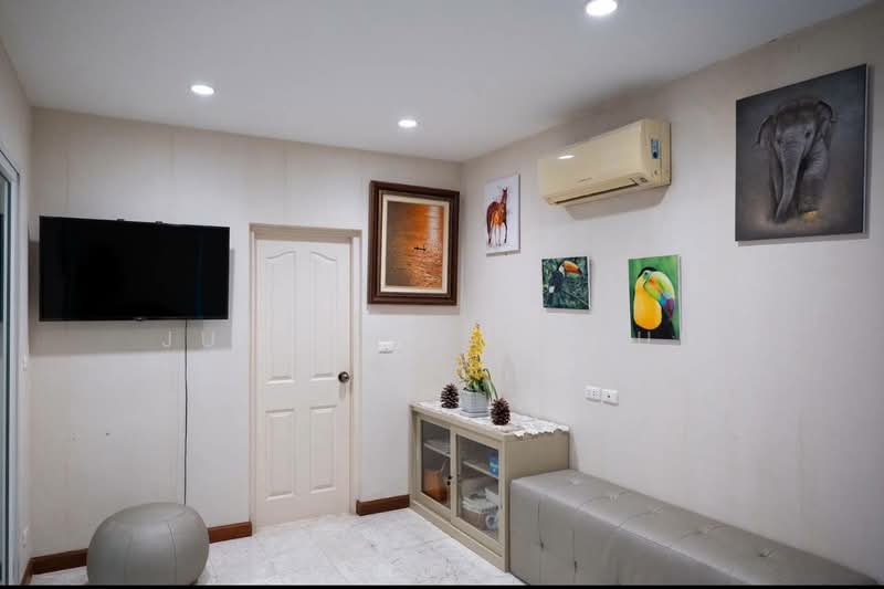 Laddarom Ekkamai-Ramintra, Bangkok, Kaset-Nawamin Road, Nuan Chan, Bueng Kum, Bangkok, 6 Bedrooms, 565 sqm, Single Detached House For Sale, by Jutarat Jitmun, 500489963 - DDproperty.com