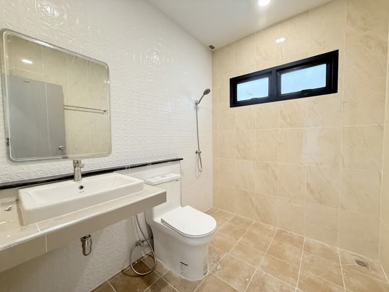 Sasiwan, Bangkok, Don Mueang, Bangkok, 4 Bedrooms, 250 sqm, Single Detached House For Sale, by คุณ ศศิวิภา พูลทา, 500489965 - DDproperty.com