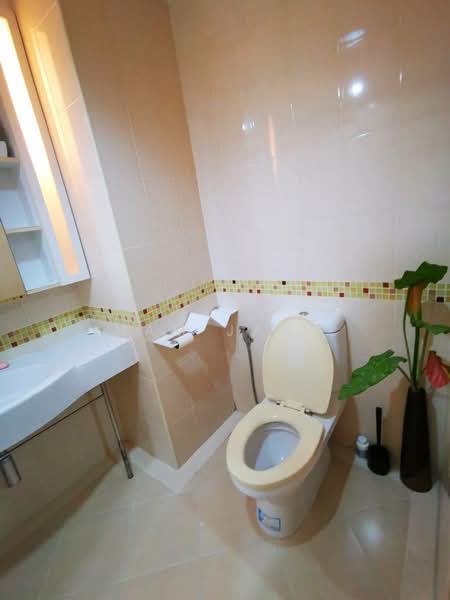 Life @ BTS Tha-Phra, Bangkok, 18 Ratchadaphisek Road, Talat Plu, Thon Buri, Bangkok, 1 Bedroom, 43 sqm, Condo For Rent, by nam jang, 500489995 - DDproperty.com