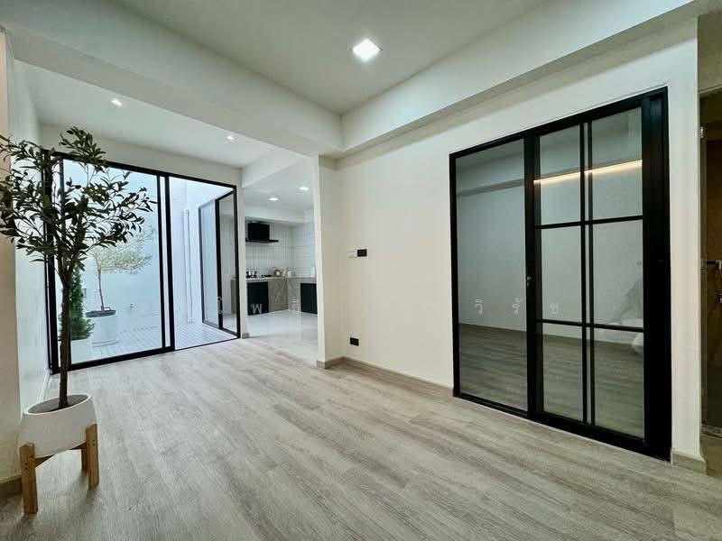 ทาวน์โฮม นาคนิวาส44, Bangkok, Lat Phrao, Bangkok, 3 Bedrooms, 94 sqm, Townhouse For Sale, by สมโพธิ เทศวิรัช, 500490005 - DDproperty.com