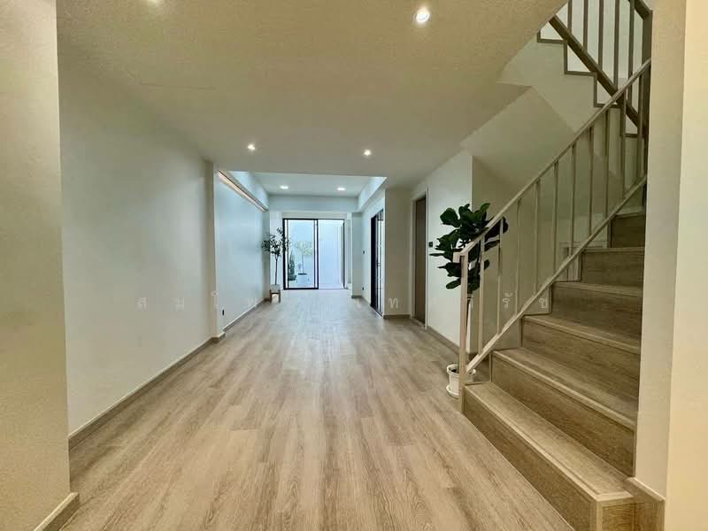 ทาวน์โฮม นาคนิวาส44, Bangkok, Lat Phrao, Bangkok, 3 Bedrooms, 94 sqm, Townhouse For Sale, by สมโพธิ เทศวิรัช, 500490005 - DDproperty.com