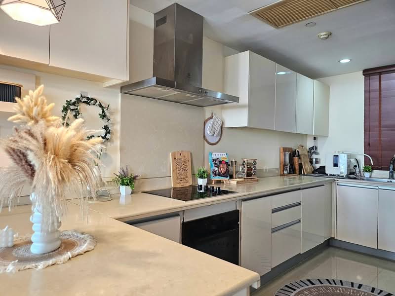 Watermark Chaophraya, Bangkok, Soi Charoennakorn 39-41, Charoennakorn Road, Bang Lam Phu Lang, Khlong San, Bangkok, 3 Bedrooms, 145 sqm, Condo For Sale, by Saranrat Pongklang, 500490016 - DDproperty.com