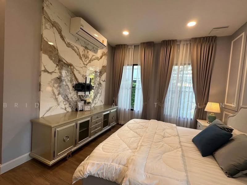 Nantawan Pool Villa Rama 9 New Krungthepkretha, Bangkok, ศรีนครินทร์ - ร่มเกล้า, Saphan Sung, Saphan Sung, Bangkok, 4 Bedrooms, 302 sqm, Single Detached House For Rent, by Bridge Estate Thailand, 500490045 - DDproperty.com