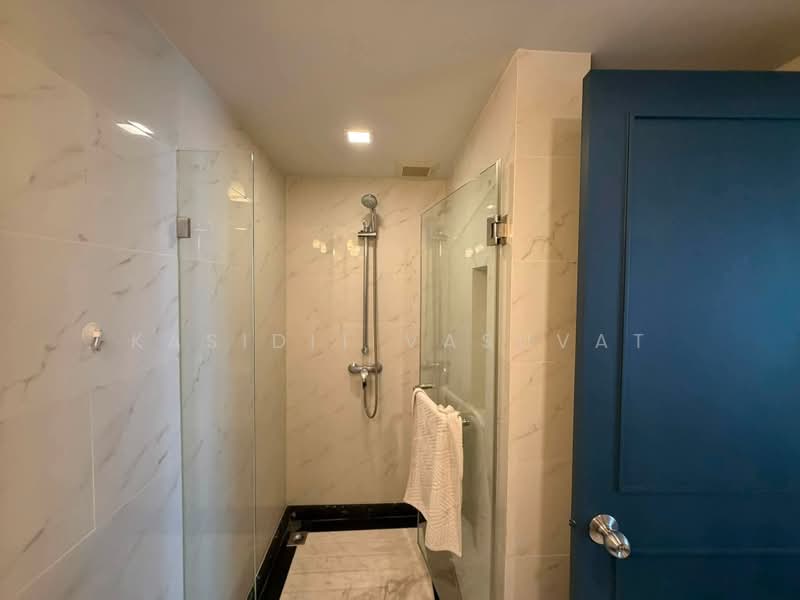 Maestro 01 Sathorn-Yenakat, Bangkok, 14 Yen Akat Road, Thung Maha Mek, Sathon, Bangkok, 3 Bedrooms, 138 sqm, Condo For Sale, by Kasidit Vasuvat, 500490064 - DDproperty.com