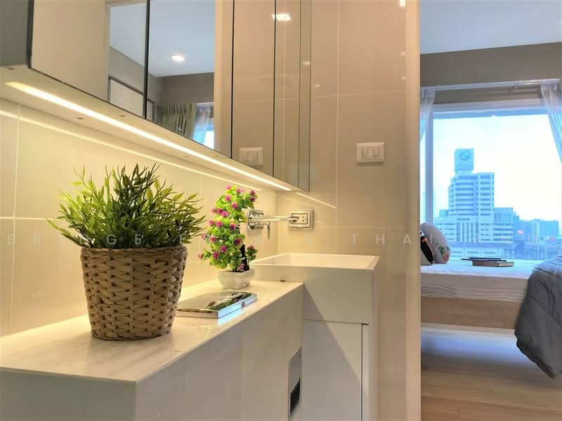 The Saint Residences Ladprao, Bangkok, 588 Vibhavadi-Rangsit Road, Jom Phon, Chatuchak, Bangkok, 1 Bedroom, 30 sqm, Condo For Rent, by Bridge Estate Thailand, 500490087 - DDproperty.com