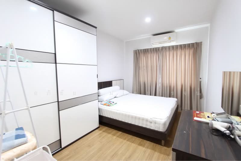 Baan Klang Muang The Edition Rama 9-Pattanakarn : บ้านกลางเมือง ดิ อิดิชั่น พระราม 9-พัฒนาการ, กรุงเทพ, ถนนเลียบมอเตอร์เวย์, ประเวศ, กรุงเทพ, 152 ตร.ม., ทาวน์เฮ้าส์ ขาย, โดย อภิชัย ลิ้มไชยโรจน์, 500490092 - DDproperty.com