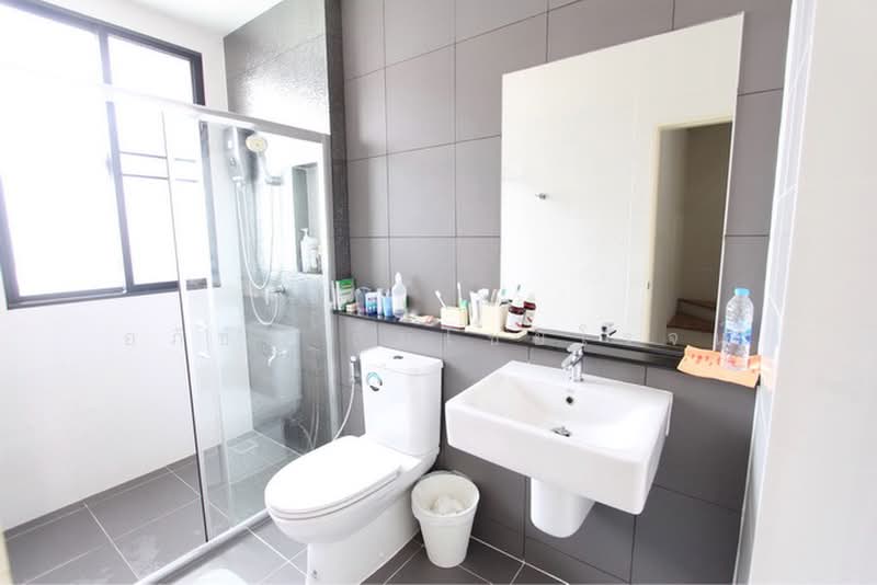 Baan Klang Muang The Edition Rama 9-Pattanakarn, Bangkok, Motorway Road, Prawet, Bangkok, 3 Bedrooms, 152 sqm, Townhouse For Sale, by อภิชัย ลิ้มไชยโรจน์, 500490092 - DDproperty.com