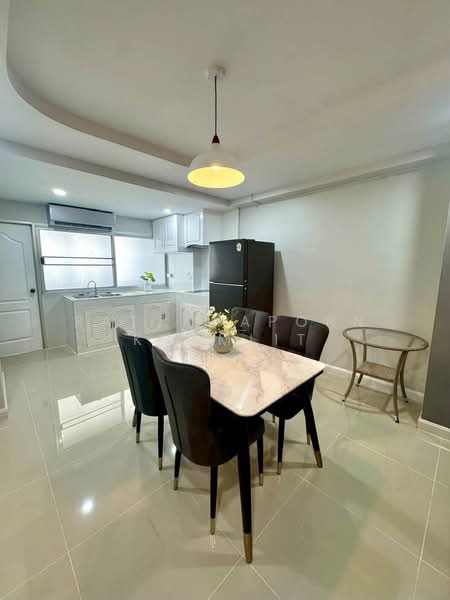 Silom Condominium : สีลมคอนโดมิเนียม, กรุงเทพ, สีลม, บางรัก, กรุงเทพ, 72 ตร.ม., คอนโด ให้เช่า, โดย Rattanaporn Khamlit, 500490098 - DDproperty.com
