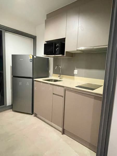Whizdom Connect Sukhumvit, Bangkok, 1 Soi Piyibut 1, Sukhumvit Road, Bang Na, Bangkok, 1 Bedroom, 30 sqm, Condo For Rent, by Rattanaporn Khamlit, 500490119 - DDproperty.com