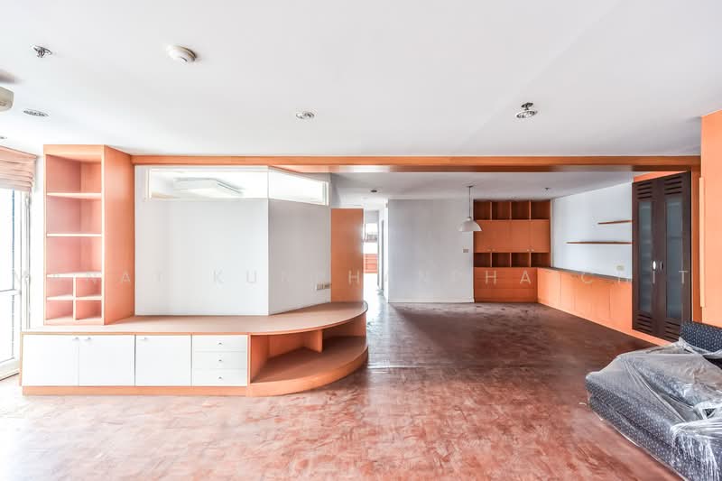 Silom Suite, Bangkok, Soi Sathorn 12, Sathorn Road, Silom, Bang Rak, Bangkok, 3 Bedrooms, 114 sqm, Condo For Sale, by Manat Kunphanphaichit, 500490163 - DDproperty.com