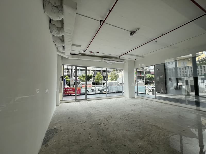 พื้นที่ให้เช่า สุขุมวิท พระโขนง : Space for rent Sukhumvit, Phra Khanong, กรุงเทพ, พระโขนง, คลองเตย, กรุงเทพ, 54 ตร.ม., พื้นที่ขายของ ให้เช่า, โดย Sumitara Sampattavanija, 500490165 - DDproperty.com