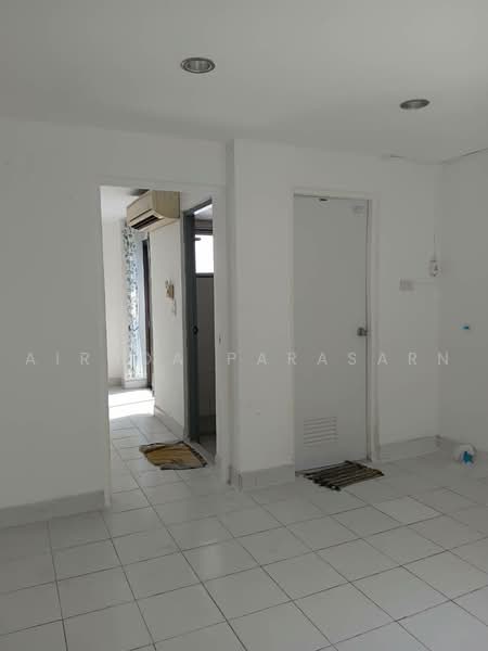 Thippharoek Condominium, Bangkok, 978 Soi Borommaratchachonnani 12, Bang Bamru, Bang Phlat, Bangkok, 1 Bedroom, 53 sqm, Condo For Sale, by Airada Parasarn, 500490171 - DDproperty.com