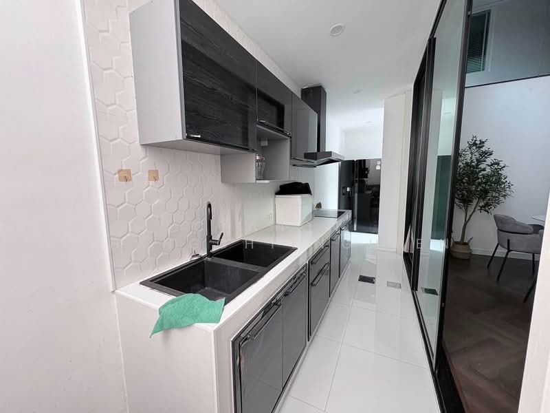 Nirvana Define Srinakarin-Rama 9, Bangkok, Srinakarin - Rom Klao Road, Saphan Sung, Bangkok, 3 Bedrooms, 285 sqm, Townhouse For Rent, by Chanon Phangchienghien, 500490180 - DDproperty.com
