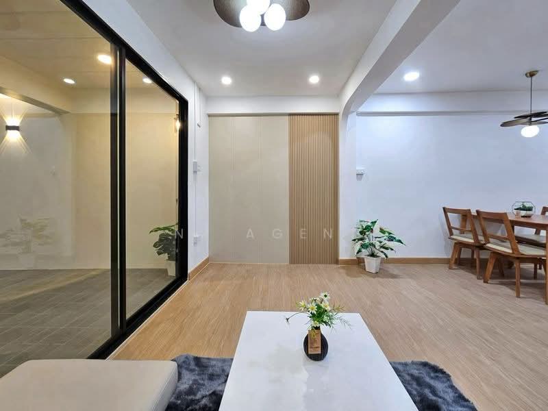 ทาวน์เฮาส์ ซอยเรวดี 57, Nonthaburi, Talat Kwan, Muang Nonthaburi, Nonthaburi, 3 Bedrooms, 100 sqm, Townhouse For Sale, by NR AGENT, 500490189 - DDproperty.com