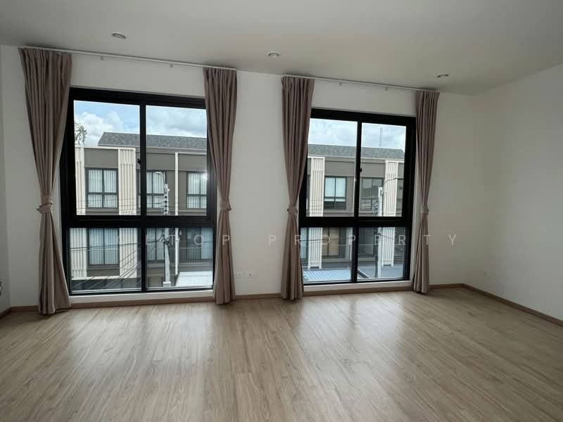 Cherkoon Sukhumvit 77, Bangkok, 1419 1 Soi On Nut 46, Suan Luang, Bangkok, 3 Bedrooms, 1 sqm, Townhouse For Rent, by Holtop Property, 500490259 - DDproperty.com