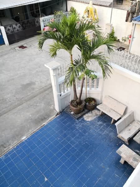 Located at Charoen Soi Inthamara 41, Bangkok, Din Daeng, Bangkok, 5 Bedrooms, 328 sqm, Townhouse For Rent, by Airada Parasarn, 500490260 - DDproperty.com