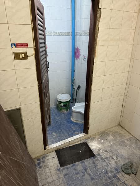 Shophouse for sale, located on Bang Waek Road, intersection 69, connecting to Phetkasem 48, Bangkok, Bang Waek, Phasi Charoen, Bangkok, , 200 sqm, Shophouse For Sale, by Suchart Gambhir, 500490265 - DDproperty.com