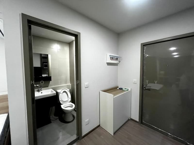 Aspire Sukhumvit-Rama 4, Bangkok, 4404 Rama 4 Road, Phra Kanong, Khlong Toei, Bangkok, Studio, 27 sqm, Condo For Rent, by Holtop Property, 500490298 - DDproperty.com
