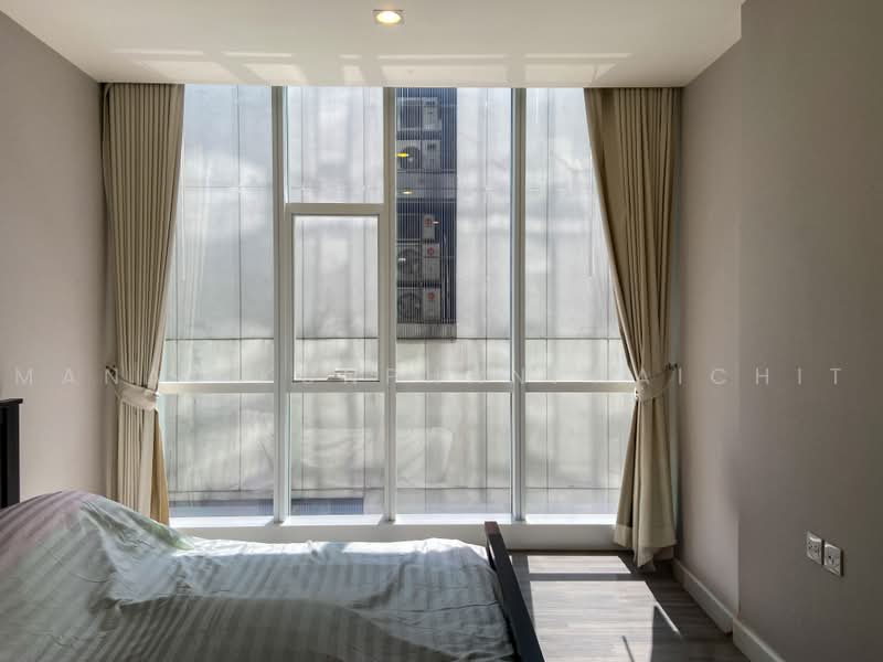 The Room Sathorn, Bangkok, 78 Pan Road, Silom, Bang Rak, Bangkok, 1 Bedroom, 47 sqm, Condo For Sale, by Manat Kunphanphaichit, 500490310 - DDproperty.com