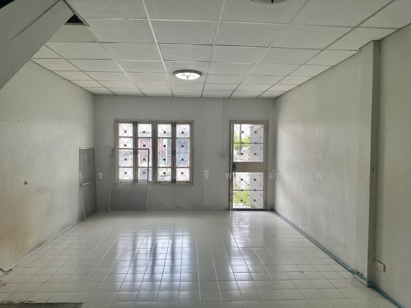 Ban Nanthicha 2, Nonthaburi, บางกรวย, Sai Noi, Nonthaburi, 2 Bedrooms, 64 sqm, Townhouse For Sale, by สรวีย์ ศรีพรอำไพ, 500490320 - DDproperty.com