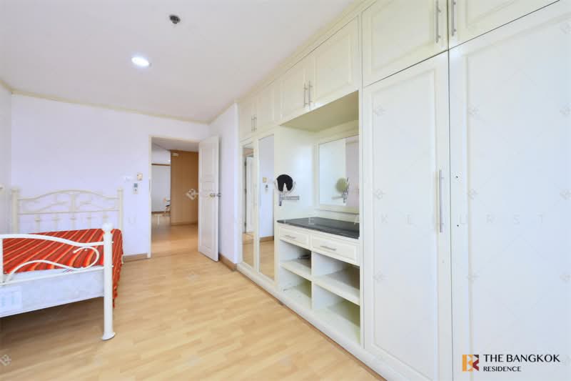 The Waterford Diamond Tower Sukhumvit, Bangkok, 758/18 Soi Sukhumvit 30/1, Sukhumvit Road, Khlong Toei, Bangkok, 3 Bedrooms, 145 sqm, Condo For Sale, by Sirirut Havee Akehurst, 500490328 - DDproperty.com