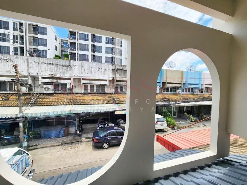 หมู่บ้านอมรพันธุ์ ลาดพร้าววังหิน 74, กรุงเทพ, ลาดพร้าววังหิน, ลาดพร้าว, กรุงเทพ, 144 ตร.ม., ทาวน์เฮ้าส์ ขาย, โดย Poonyaporn Veerabulyarit, 500490359 - DDproperty.com