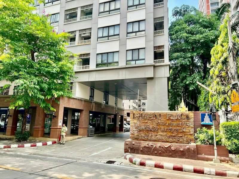 Lumpini Place Narathiwas 24, Bangkok, Sathu Pradit 19 Alley 3, Chong Nonsi, Yan Nawa, Bangkok, 1 Bedroom, 34 sqm, Condo For Sale, by Wiratee Aramrun, 500490361 - DDproperty.com