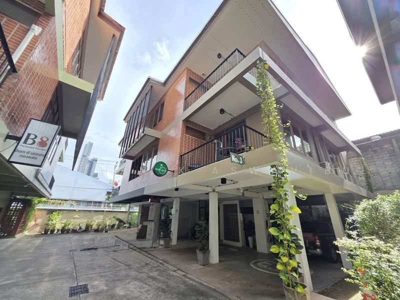 Brown Brick Thonglor, Bangkok, Soi Ekamai 21, Khlong Tan Nua, Watthana, Bangkok, 2 Bedrooms, 200 sqm, Apartment For Rent, by Jomchanok Aswavibul, 500490367 - DDproperty.com