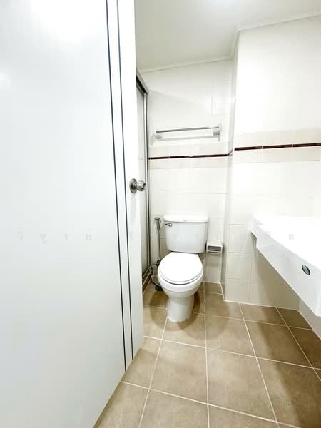 Lumpini Ville Cultural Center, Bangkok, Prachautid Road, Samsen Nok, Huai Khwang, Bangkok, 1 Bedroom, 36 sqm, Condo For Sale, by วิฑูรย์ รีวราบัณฑิต, 500490405 - DDproperty.com