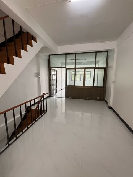 Commercial Building for Sale in Charoen Nakhon 7, 18 sq.wah, Bangkok, Khlong Ton Sai, Khlong San, Bangkok, , 250 sqm, Shophouse For Sale, by คุณ ณิชาภา, 500490411 - DDproperty.com