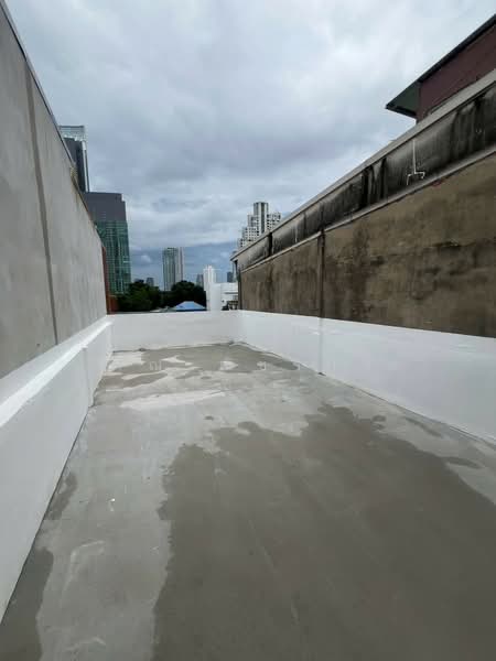 Commercial Building for Sale in Charoen Nakhon 7, 18 sq.wah, Bangkok, Khlong Ton Sai, Khlong San, Bangkok, , 250 sqm, Shophouse For Sale, by คุณ ณิชาภา, 500490411 - DDproperty.com