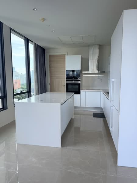 Sindhorn Residence, Bangkok, 54 Soi Ton Son, Lumphini, Pathum Wan, Bangkok, 2 Bedrooms, 140 sqm, Condo For Rent, by Ryan Tarrarinn, 500490426 - DDproperty.com
