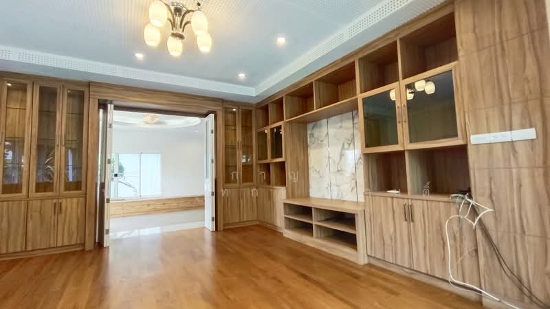 บ้านเดี่ยวหลังใหญ่ ใกล้โรงพยาบาลบางมด พระราม 2, กรุงเทพ, ท่าข้าม - พระราม 2, ท่าข้าม, บางขุนเทียน, กรุงเทพ, 400 ตร.ม., บ้านเดี่ยว ขาย, โดย ศิริกาญจณ์ ประณุทกระสานติ์, 500490455 - ห้องรับแขก - DDproperty.com