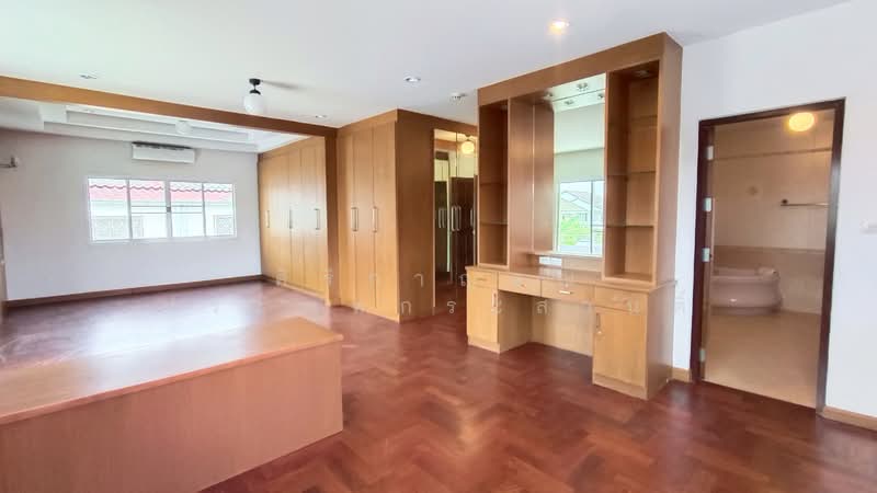 Large Detached House Near Central Rama 2, Bangkok, ท่าข้าม - พระราม 2, Tha Kham, Bang Khun Thian, Bangkok, 5 Bedrooms, 400 sqm, Single Detached House For Sale, by ศิริกาญจณ์ ประณุทกระสานติ์, 500490455 - DDproperty.com