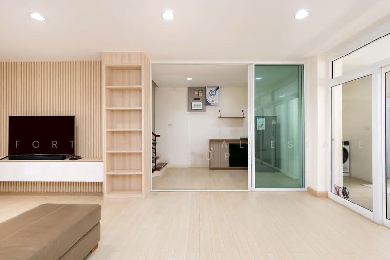 ให้เช่า/ขาย บ้าน 4 ชั้น Fully Furnished ทำเลพระราม 3 สาธุประดิษฐ์ 34, กรุงเทพ, บางโพงพาง, ยานนาวา, กรุงเทพ, 280 ตร.ม., ทาวน์เฮ้าส์ ให้เช่า, โดย Forty-Six Real Estate Group, 500490466 - DDproperty.com