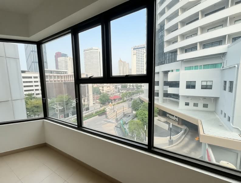 ขายอาคารพาณิชย์ 8 ชั้น (หัวมุม) หน้า รพ.พระราม 9, Bangkok, Bang Kapi, Huai Khwang, Bangkok, , 1,004 sqm, Shophouse For Sale, by Forty-Six Real Estate Group, 500490474 - DDproperty.com