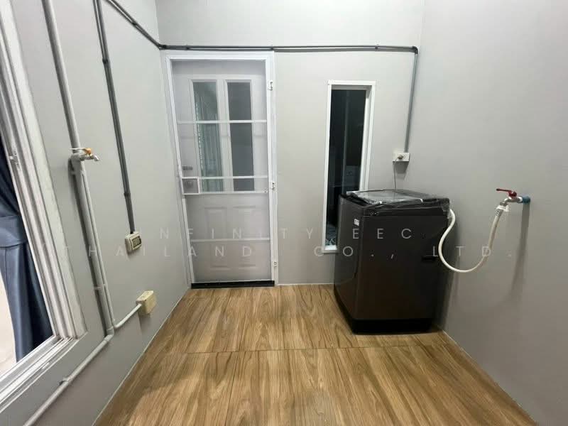Trio Town sriracha, Chon Buri (Pattaya), Surasak, Si Racha, Chon Buri (Pattaya), 3 Bedrooms, 140 sqm, Semi-Detached House (Twin House) For Rent, by Infinity EEC (Thailand) Co., Ltd., 500490492 - DDproperty.com