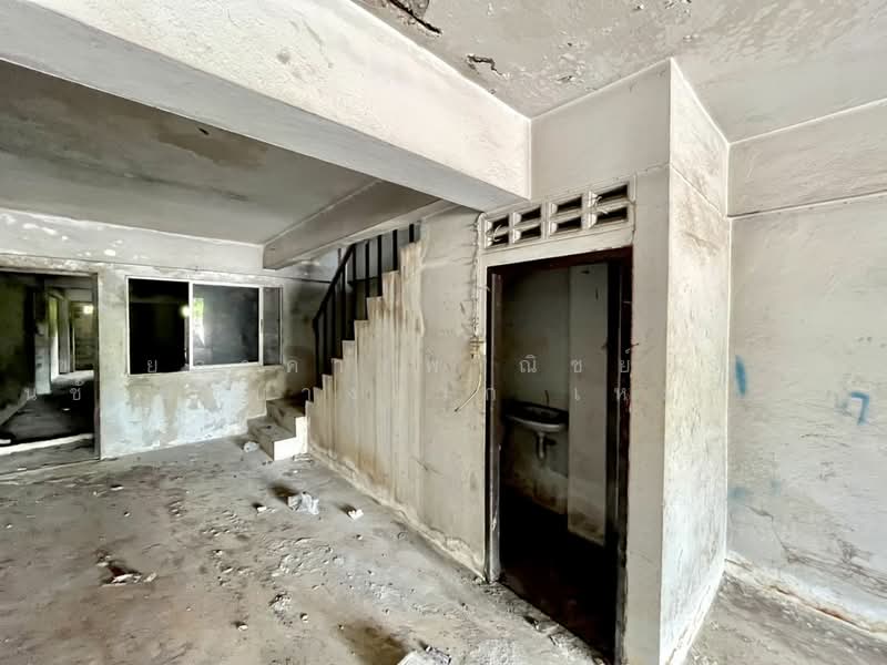 ขายอาคารพาณิชย์ 3.5 ชั้น ถนนบางแวก เหมาะทำโกดัง คลังสินค้า, Bangkok, Bang Phai, Bang Khae, Bangkok, 1 Bedroom, 340 sqm, Townhouse For Sale, by คุณกัปตัน, 500490502 - DDproperty.com