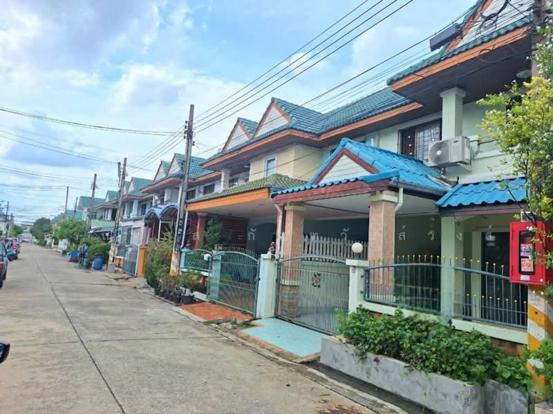 ขาย ทาวน์เฮ้าส์ หมู่บ้าน หงส์ประยูร 3 บางบัวทอง, Nonthaburi, Bang Rak Pattana, Bang Bua Thong, Nonthaburi, 3 Bedrooms, 90 sqm, Townhouse For Sale, by กรณวัสส์ กัณฑวัสส์วงส์, 500490511 - DDproperty.com