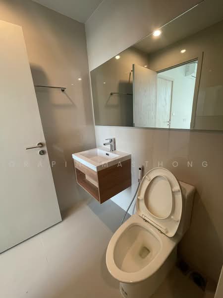 NUE Noble Centre Bangna, Bangkok, Bangna-Trad Road, Bang Na, Bangkok, 1 Bedroom, 24 sqm, Condo For Rent, by Orapin Masthong, 500490524 - DDproperty.com