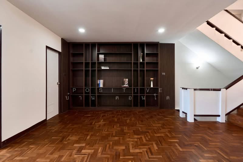 4-Storey Townhome – Chang Phueak, Near Chiang Mai Government Center, Chiang Mai, Chang Phuak, Muang Chiang Mai, Chiang Mai, 4 Bedrooms, 317 sqm, Townhouse For Sale, by The Positive ที่ดิน บ้าน คอนโด, 500490532 - DDproperty.com