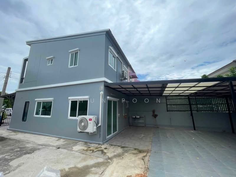 Townhouse for Sale / Rent | Villette Lite Pattanakarn 38 | 4-Car Parking (SPSSR358), Bangkok, พัฒนาการ 38, Suan Luang, Bangkok, 3 Bedrooms, 180 sqm, Townhouse For Rent, by Khun Poon, 500490534 - DDproperty.com
