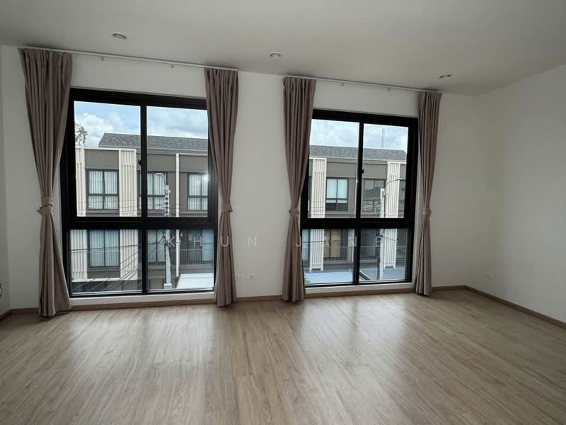Cherkoon Sukhumvit 77, Bangkok, 1419 1 Soi On Nut 46, Suan Luang, Bangkok, 3 Bedrooms, 160 sqm, Townhouse For Rent, by Khun Jane, 500490554 - DDproperty.com