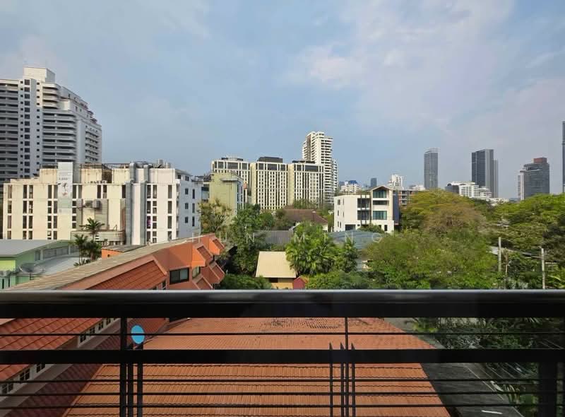 For Rent: Spacious 4-Storey Townhouse | Sukhumvit 49 | 260 sqm | Near Thonglor (SPSMG157), Bangkok, สุขุมวิท49, Khlong Tan Nua, Watthana, Bangkok, 3 Bedrooms, 260 sqm, Townhouse For Rent, by Khun Ming, 500490572 - DDproperty.com