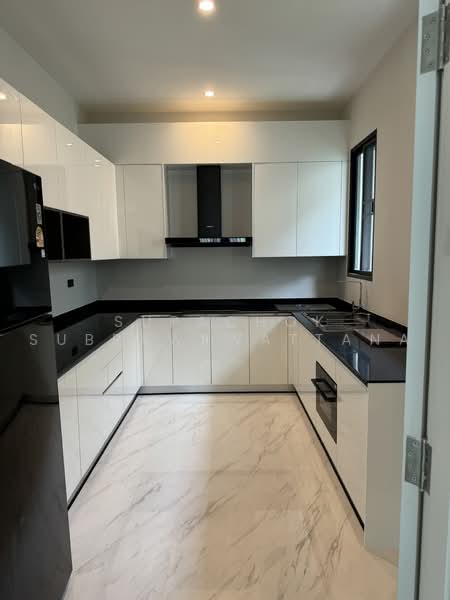 CINQ ROYAL Krungthep Kreetha, Bangkok, Pracharuamjai Road, Saphan Sung, Bangkok, 6 Bedrooms, 1,015 sqm, Single Detached House For Rent, by Supachok Subrawewattana, 500490585 - DDproperty.com