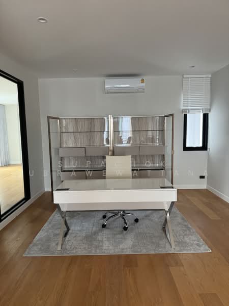 CINQ ROYAL Krungthep Kreetha, Bangkok, Pracharuamjai Road, Saphan Sung, Bangkok, 6 Bedrooms, 1,015 sqm, Single Detached House For Rent, by Supachok Subrawewattana, 500490585 - DDproperty.com